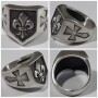 Heraldic lily ring